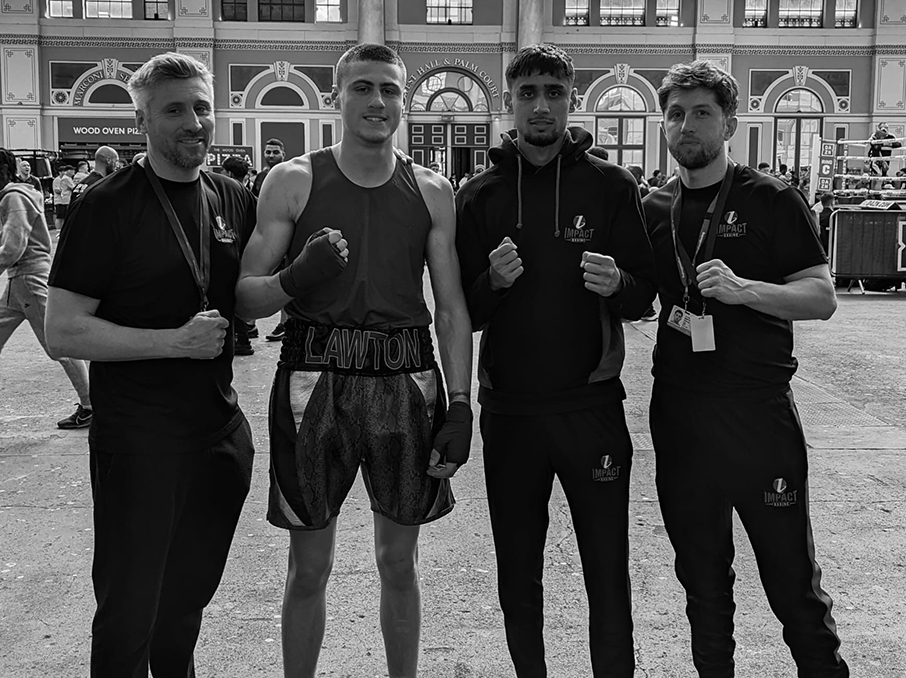 Boxing team and coaches